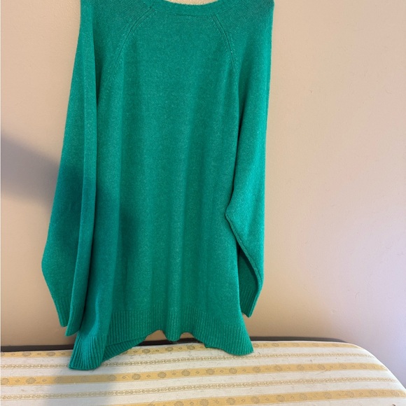 Torrid Vegan Cashmere Sweater Size 4X - Picture 3 of 5